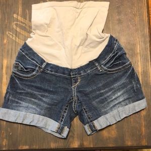 Small maternity shorts